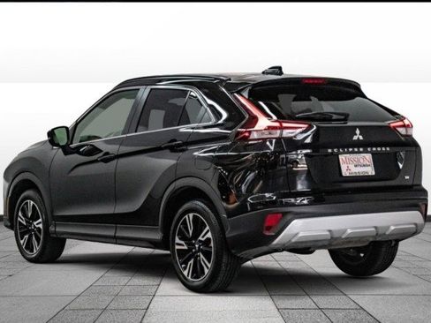 Used 2023 Mitsubishi Eclipse Cross SE image 5