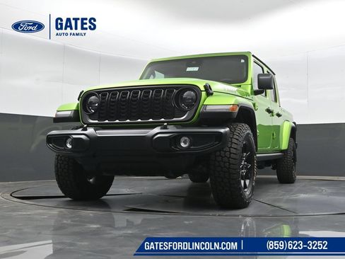 Used 2025 Jeep Gladiator Sport AWD/4WD image 38