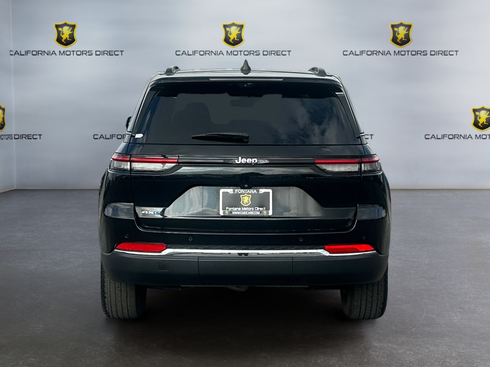 Used 2023 Jeep Grand Cherokee 4WD 4xe w/ Luxury Tech Group II image 4