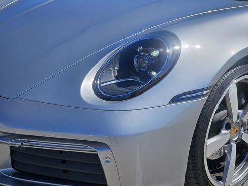 Certified 2023 Porsche 911 Carrera image 12