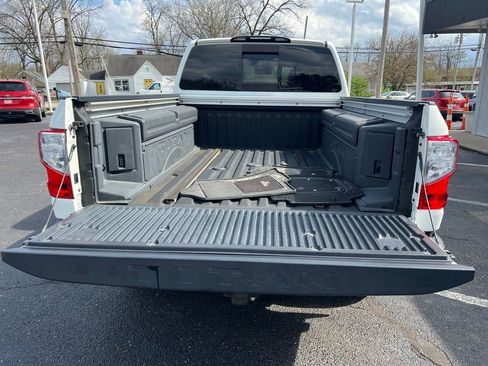 Used 2016 Nissan Titan Platinum Reserve image 9