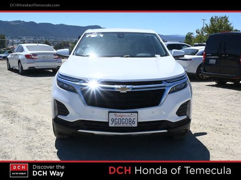 Used 2023 Chevrolet Equinox LT w/ Driver Convenience Package FWD image 2