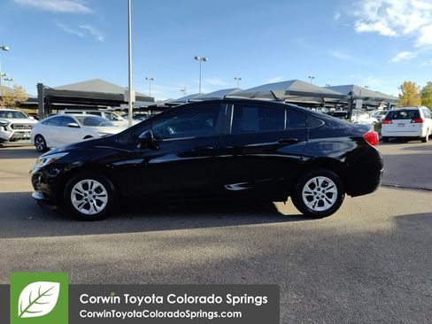 Used 2019 Chevrolet Cruze LS image 7