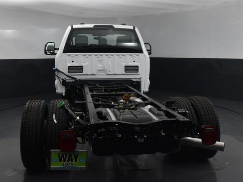 New 2024 Ford F350 XL w/ XL Chrome Package image 5