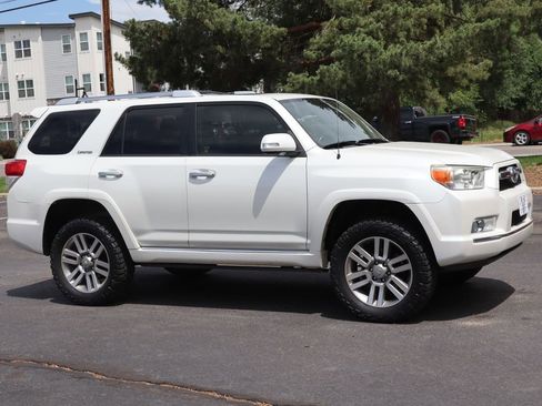 Used 2013 Toyota 4Runner Limited AWD/4WD image 2