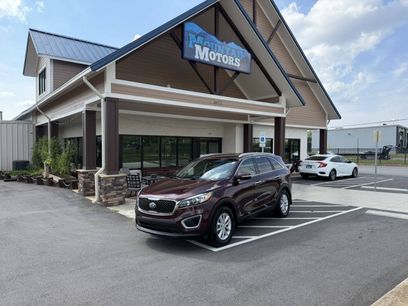Used 2017 Kia Sorento AWD w/ LX Convenience Package