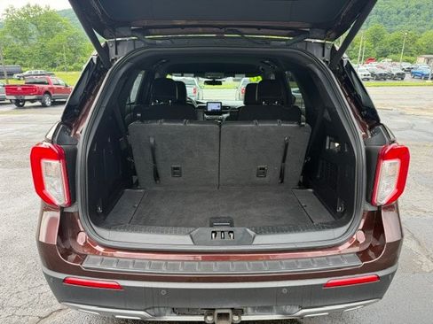 Used 2020 Ford Explorer XLT w/ Equipment Group 202A AWD/4WD image 5