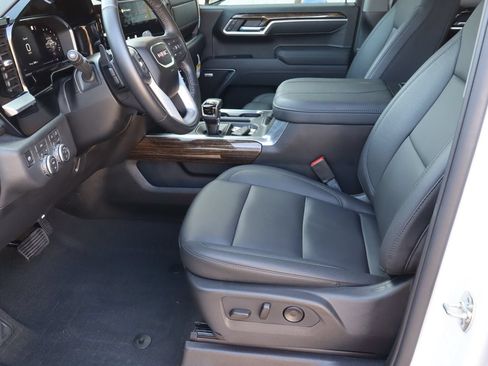 Used 2026 GMC Sierra 1500 Elevation w/ Elevation Premium Package AWD/4WD image 21