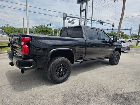 Used 2024 Chevrolet Silverado 2500 ZR2 w/ Technology Package AWD/4WD image 6