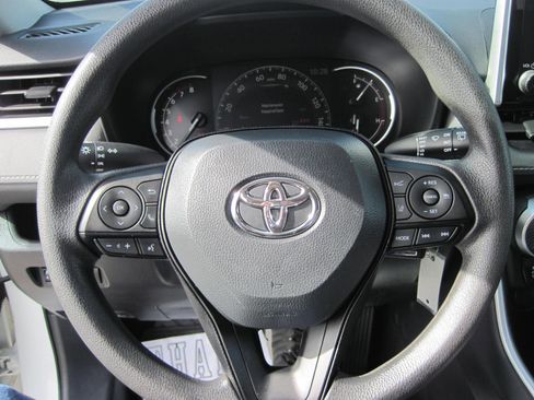 Used 2024 Toyota RAV4 LE AWD/4WD image 14