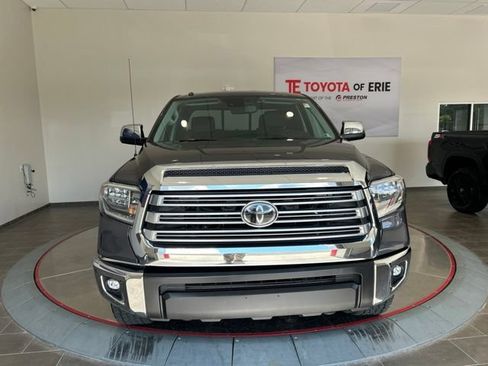 Used 2018 Toyota Tundra Limited w/ Limited Premium Package AWD/4WD image 2