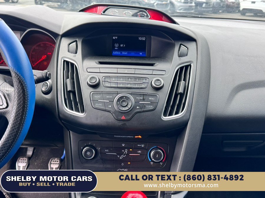 Used 2017 Ford Focus ST FWD image 13
