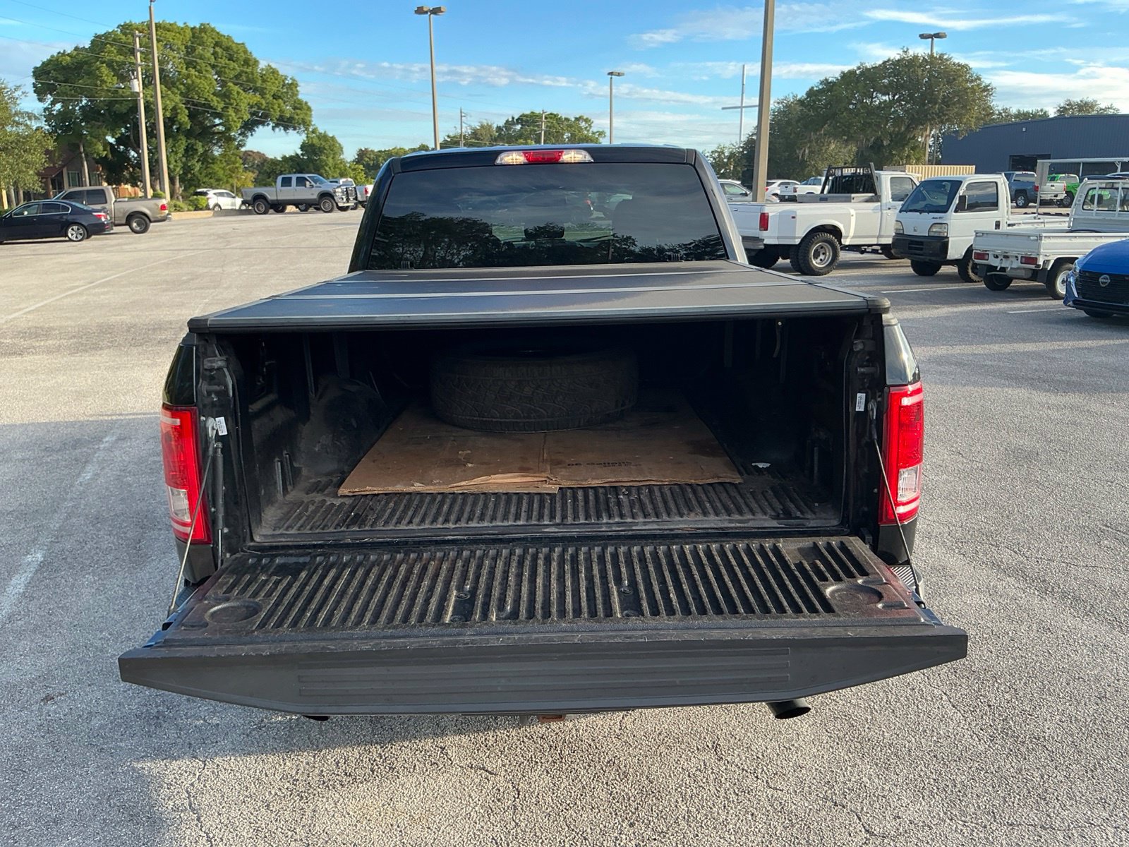 Used 2017 Ford F150 XLT w/ Equipment Group 301A Mid AWD/4WD image 8