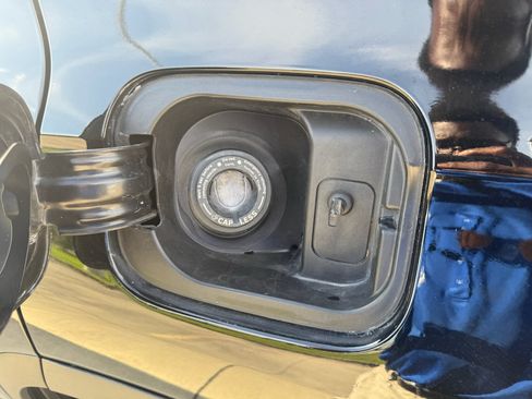 Certified 2025 Honda Pilot Sport image 29
