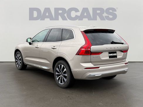 Certified 2023 Volvo XC60 B5 Plus w/ Climate Package AWD/4WD image 5