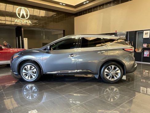 Used 2016 Nissan Murano SV w/ Premium Package image 4
