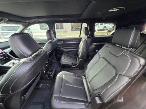 New 2025 Jeep Grand Cherokee L Limited w/ Trailer Tow Package image 22