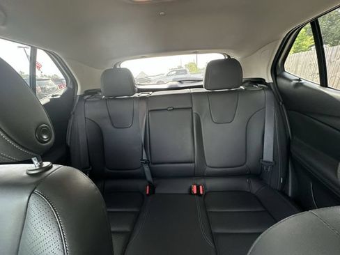 Used 2021 Buick Encore GX Essence FWD image 21