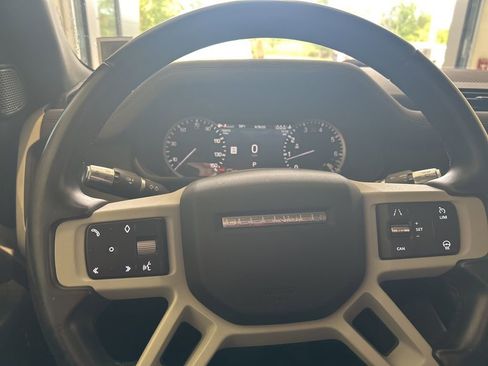 Certified 2022 Land Rover Defender 110 image 10