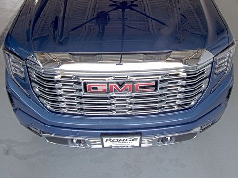 Used 2025 GMC Sierra 1500 Denali w/ Denali Reserve Package image 17