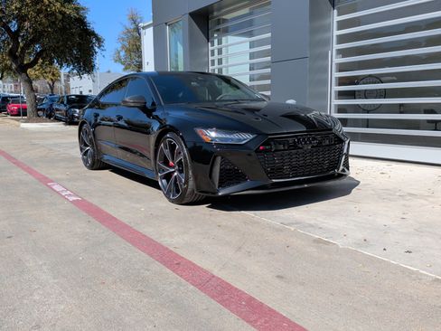 Used 2023 Audi RS 7 Sportback image 2