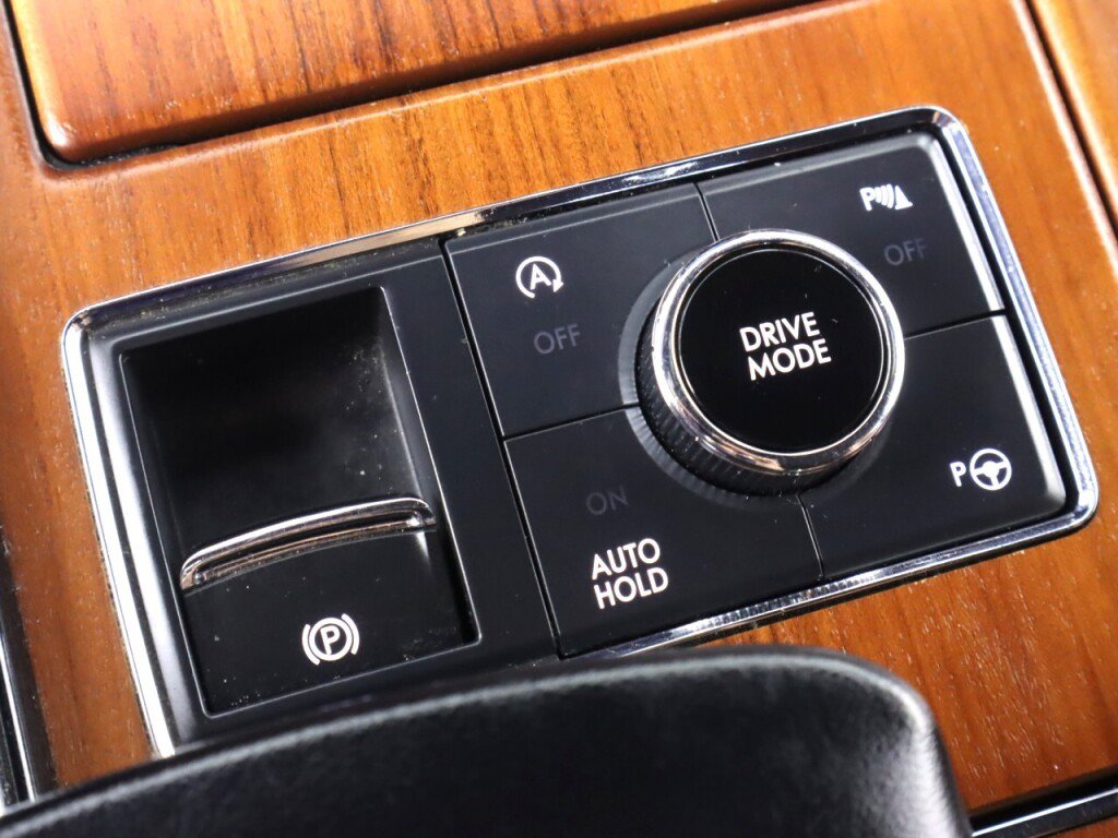 Used 2020 Lincoln Navigator L Reserve w/ Equipment Group 208A Reserve AWD/4WD image 29