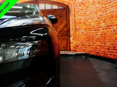 Certified 2023 Nissan Rogue S image 69