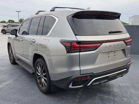 Used 2023 Lexus LX 600 F Sport w/ Accessory Package (Z1) AWD/4WD image 4
