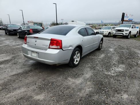 Used 2010 Dodge Charger SXT image 5