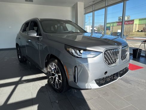New 2026 BMW X3 xDrive30 w/ Premium Package image 2