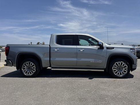 New 2026 GMC Sierra 1500 Denali Ultimate AWD/4WD image 3