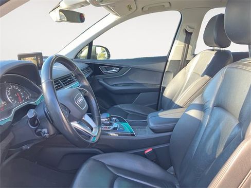 Used 2017 Audi Q7 3.0T Premium image 9