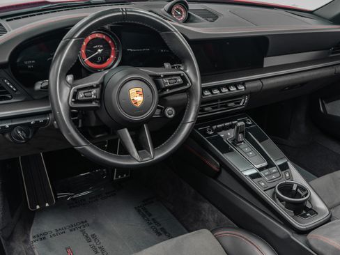 Used 2022 Porsche 911 Cabriolet image 13