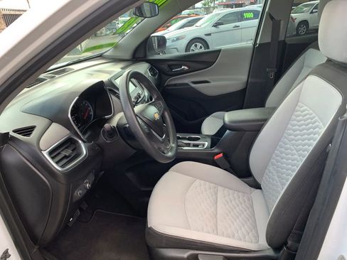 Used 2018 Chevrolet Equinox LS FWD image 10