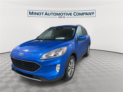 Used 2021 Ford Escape SEL w/ Technology Package image 4