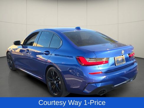 Used 2022 BMW 330i Sedan w/ M Sport Package RWD image 5