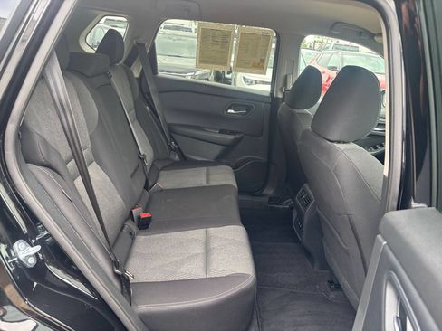 Used 2025 Nissan Rogue SV AWD/4WD image 28