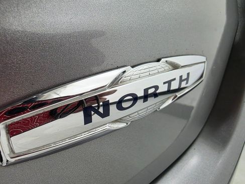 Used 2019 Jeep Compass Altitude w/ Cold Weather Group image 31