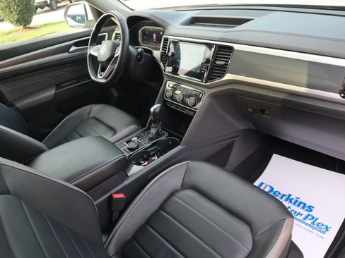 Used 2023 Volkswagen Atlas SEL Premium AWD/4WD image 29