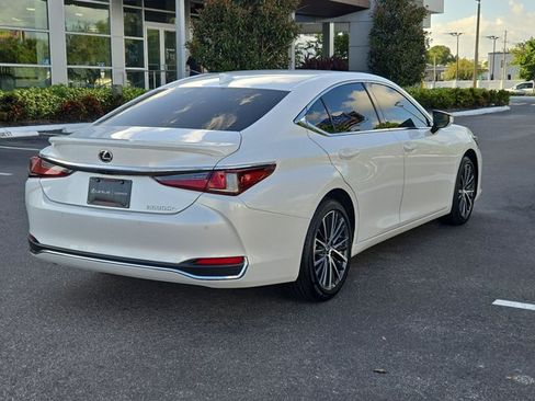 Used 2025 Lexus ES 300h w/ Premium Package FWD image 5