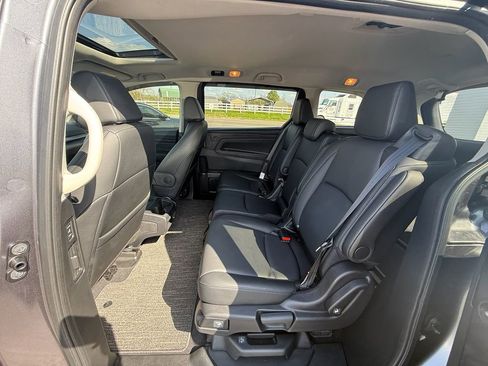 Used 2025 Honda Odyssey EX-L image 18