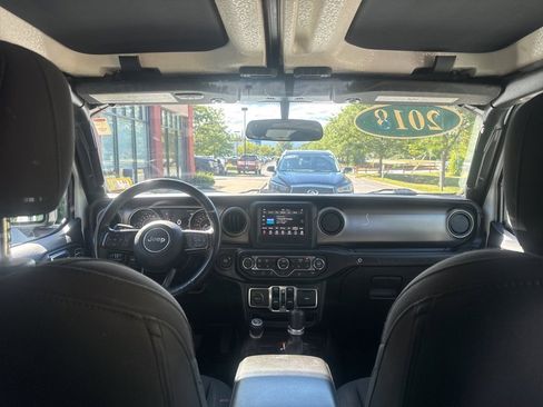 Used 2019 Jeep Wrangler Unlimited Sport S image 35