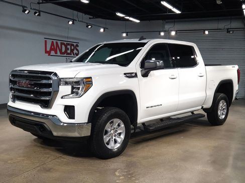 Used 2019 GMC Sierra 1500 SLE w/ SLE Value Package image 3