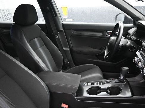 Used 2022 Honda Civic Sport image 12