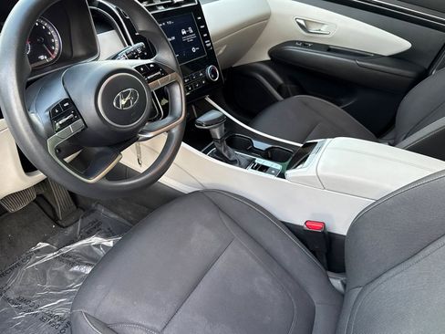 Used 2022 Hyundai Tucson SE image 11