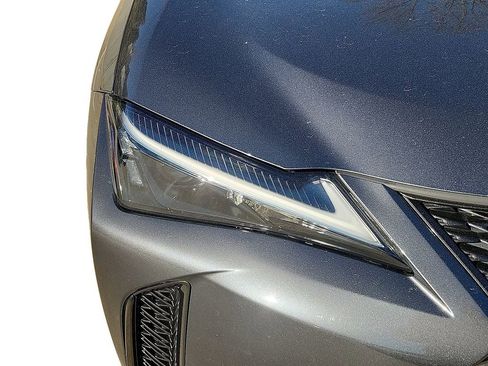Used 2023 Lexus UX 250h F Sport image 10