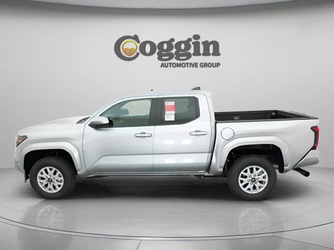 New 2026 Toyota Tacoma SR5 AWD/4WD image 6