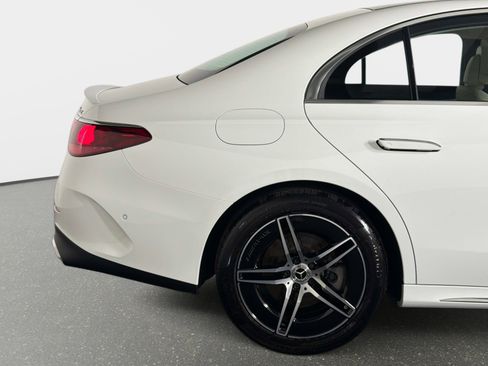 Used 2026 Mercedes-Benz E 350 4MATIC Sedan image 19