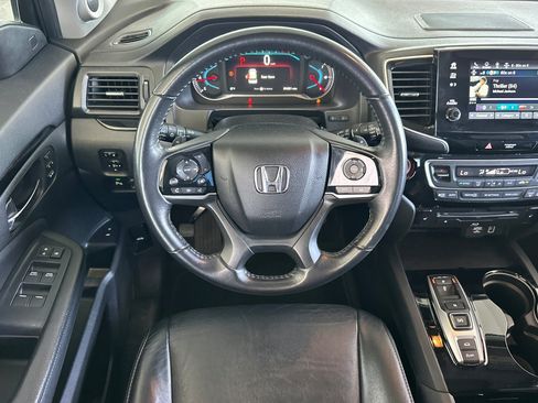 Used 2021 Honda Pilot Touring image 14