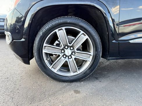 Used 2017 GMC Acadia Denali FWD image 43